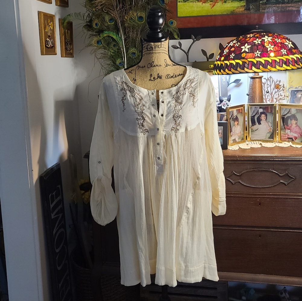 umgee cream boho lace long sleeves Top smock